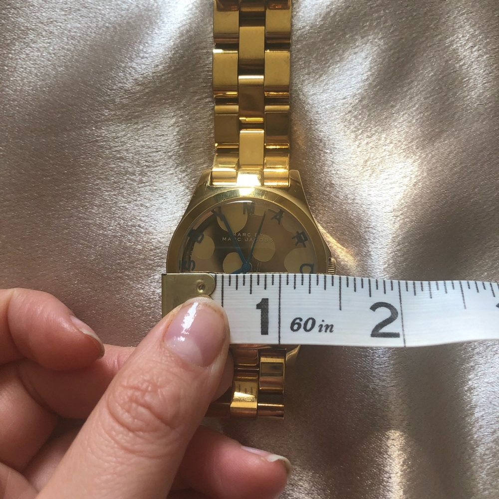 Marc Jacobs Gold Watch - Picture 5 of 8